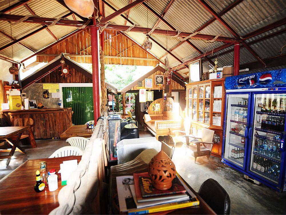 Sukhothai Guest House Exterior photo