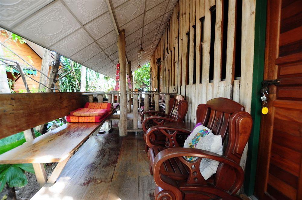 Sukhothai Guest House Exterior photo