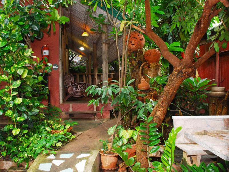 Sukhothai Guest House Room photo